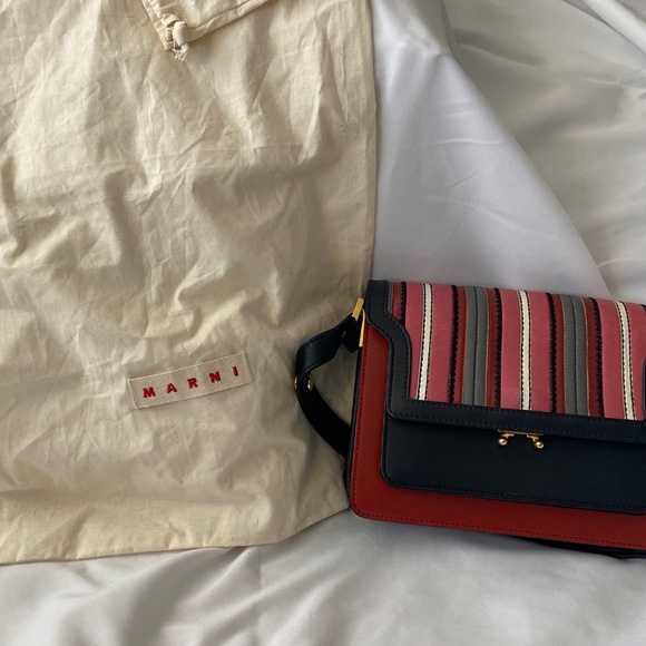 MARNI - Medium Multicolor Trunk Bag - Picture 8 of 11